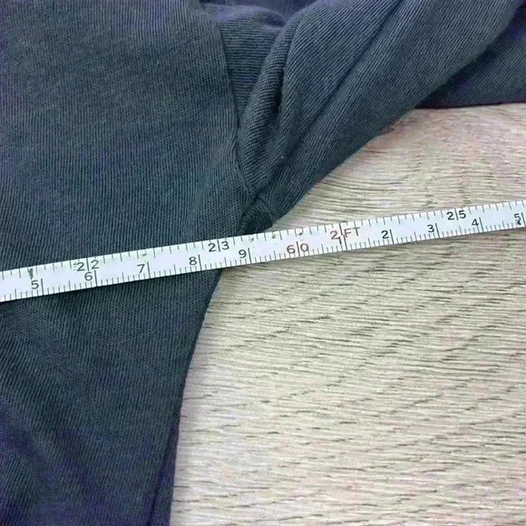 Victoria’s Secret Long Sleeve Open-Back Top Size M - Picture 8 of 9